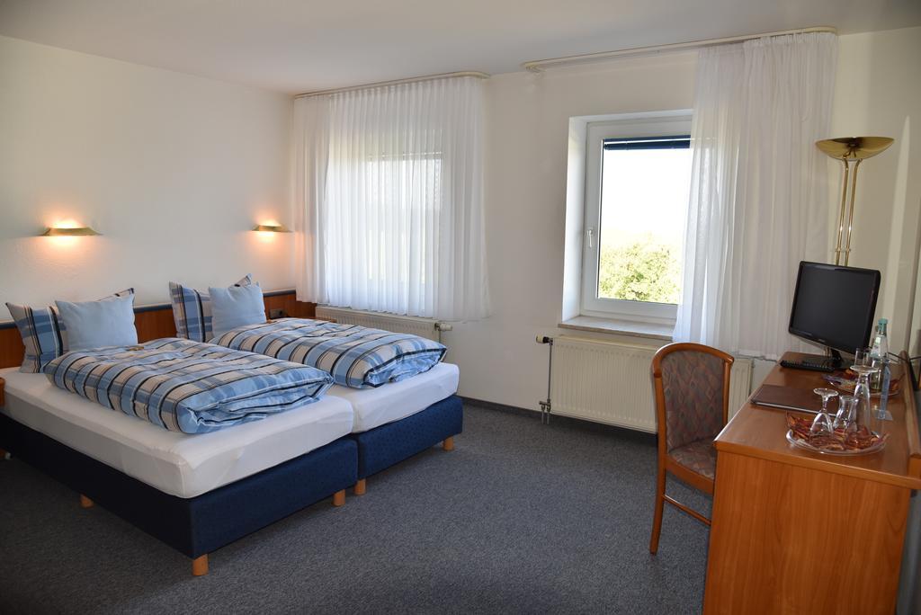 Hotel An Der Alten Porzelline Neuhaus am Rennweg Zewnętrze zdjęcie
