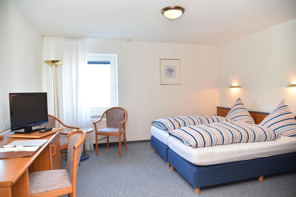 Hotel An Der Alten Porzelline Neuhaus am Rennweg Pokój zdjęcie