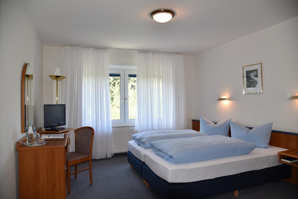 Hotel An Der Alten Porzelline Neuhaus am Rennweg Pokój zdjęcie